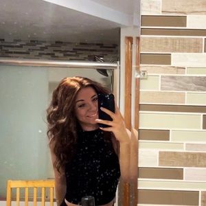 Meet your Posher, Alyssa